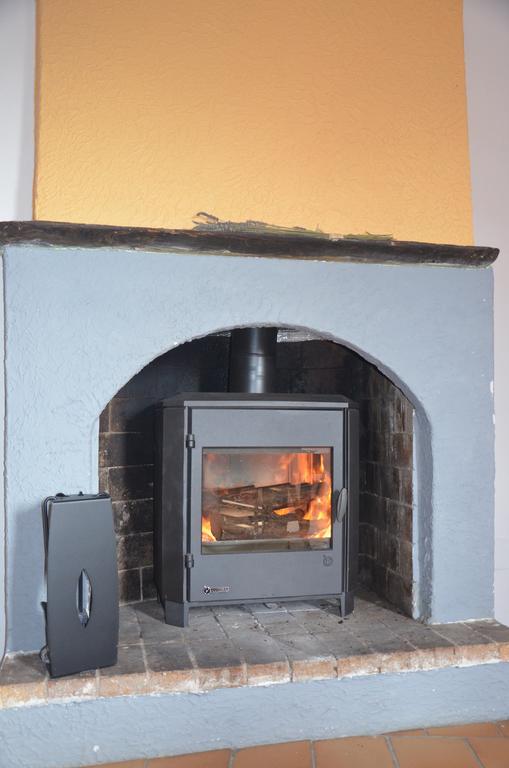 Gite Figaret Saint-Julien-de-la-Nef Room photo
